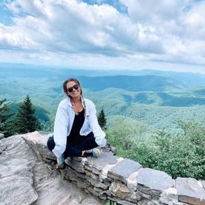 Meet your Posher, Gina